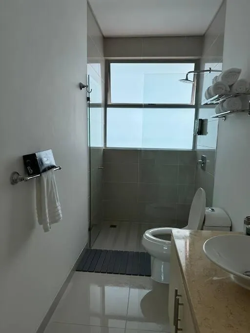 Beachfront Luxury Condo In Cartagena Lejlighed