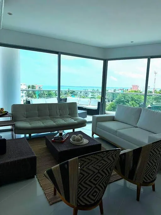 Beachfront Luxury Condo In Cartagena Lejlighed